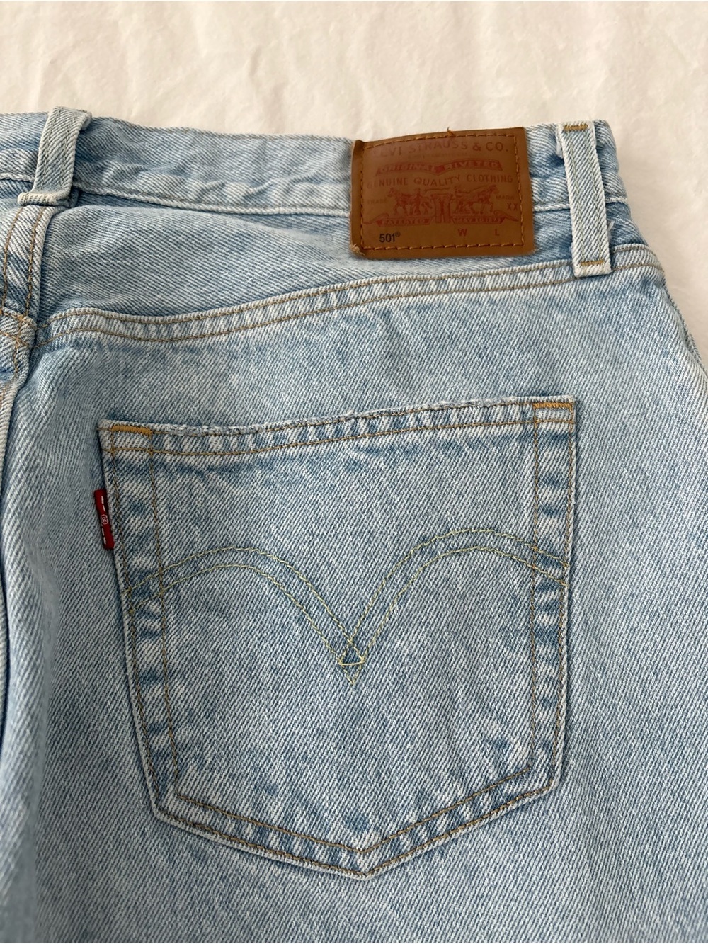 NWOT Levi’s 501 90’s Light Wash Jeans - Picture 7 of 11